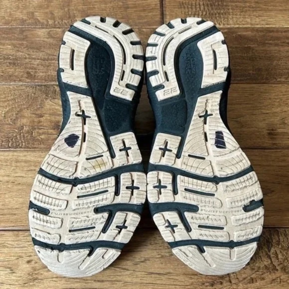 Brooks Adrenaline GTS 22 Road Running Shoes Gray Black Women's Size 9.5 - Picture 10 of 11